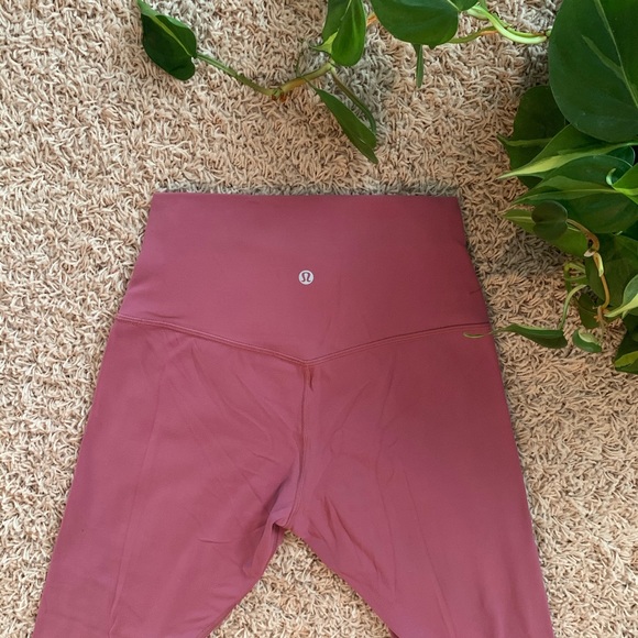 Lululemon Align So Merlot 6 25" - Picture 4 of 7